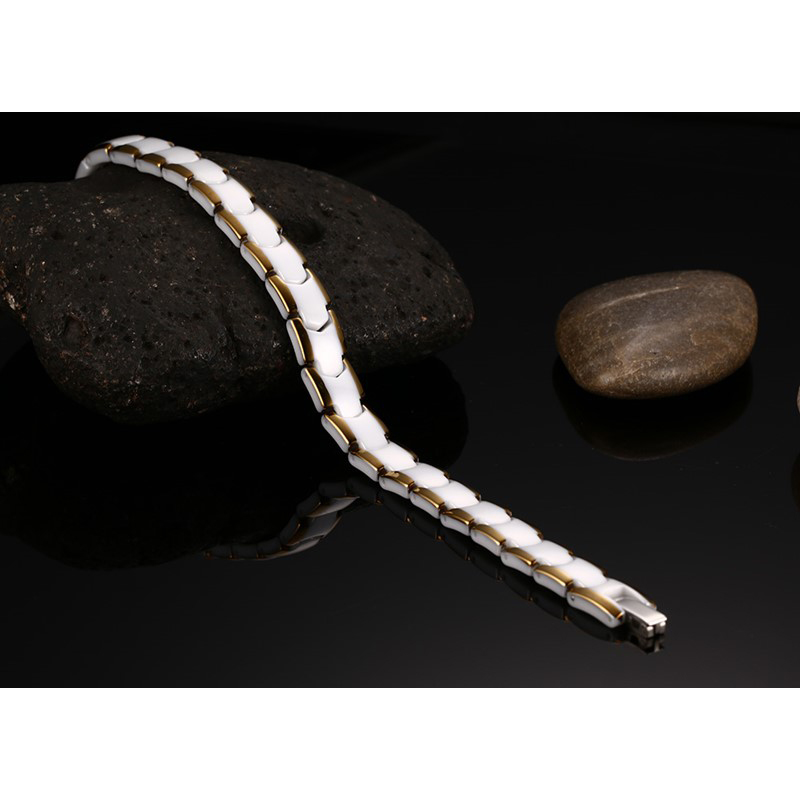 أساور فينترلي مضادة للخدش للنس - مراجعة Ceramic Link Bracelet وسعره