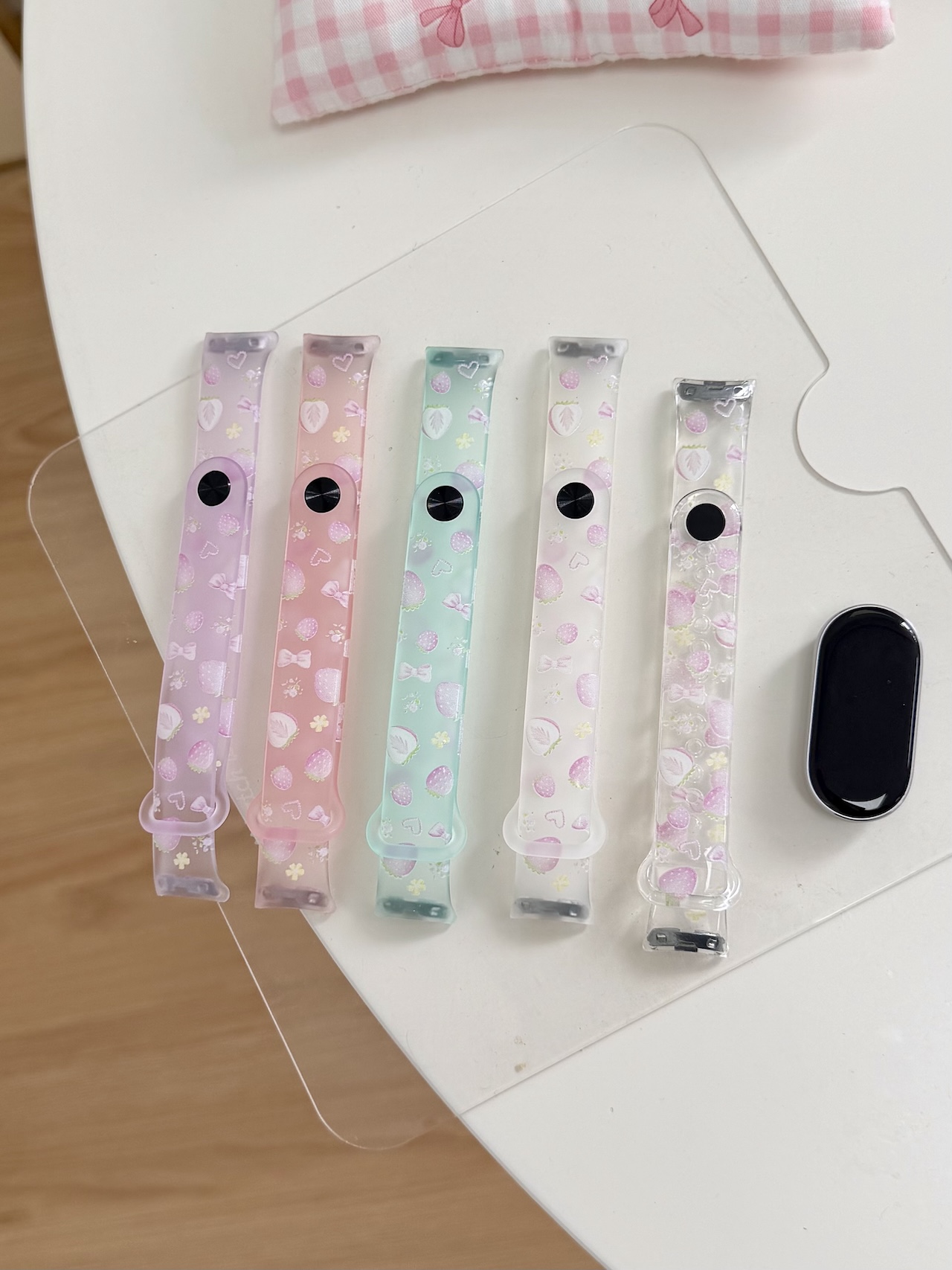 حزام TPU بطبعة فيونكة الفراولة - مراجعة Android Smartwatch Accessories وسعره